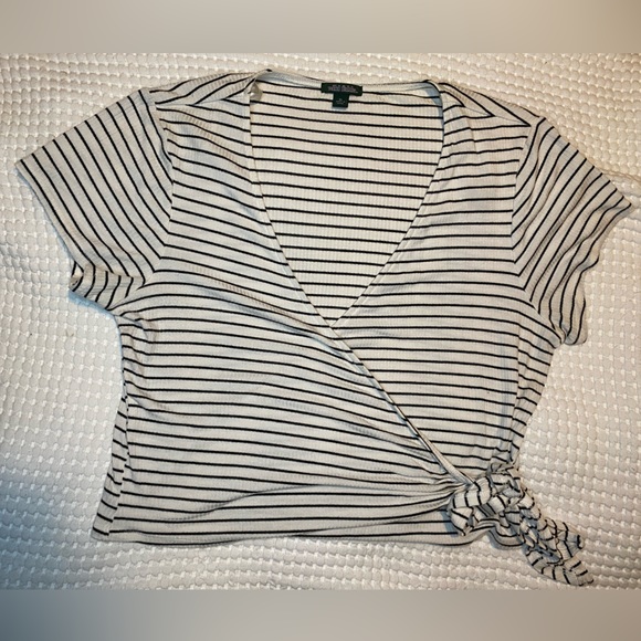 Cross over tie wrap top wild fable - Picture 1 of 4